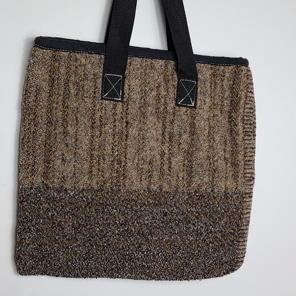 Interface Carpet Bag Tote Sturdy Durable - Picture 5 of 7